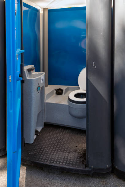 Best Luxury portable toilet rental  in Bethel, WA